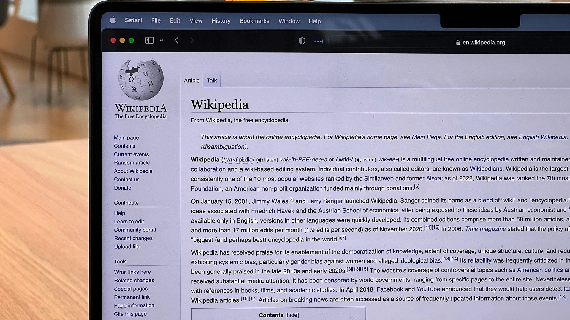 KI-Bots überlasten die Server von Wikipedia