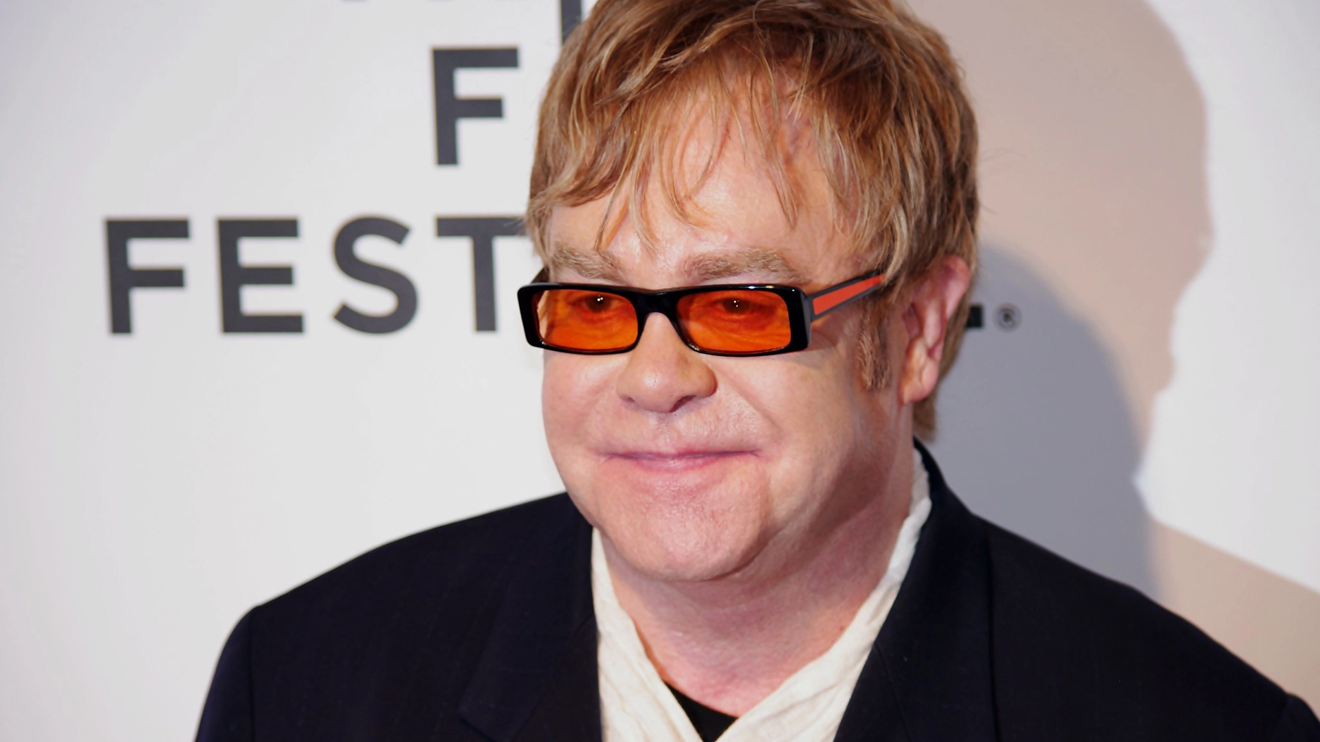 Mehrere K&uuml;nstler, darunter Elton John, verurteilen den KI-Urheberrechtsplan des Vereinigten K&ouml;nigreichs